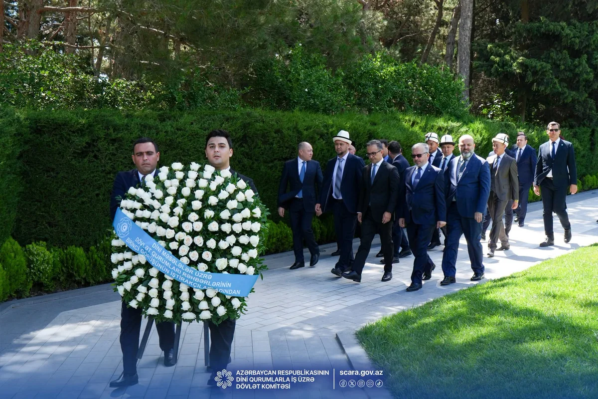 TDT ölkələri dini qurum rəhbərləri Fəxri xiyabanı və Zəfər abidəsini ziyarət ediblər - ƏLAVƏ OLUNUB