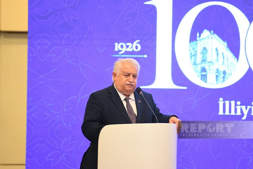 Muzaffer Şeker: Süni intellekt və sosial media türk dillərinə təzyiq göstərir