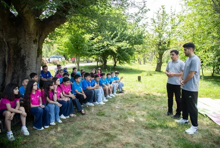 Paralimpiya çempionu İmaməddin Xəlilov şəhid övladlarına ustad dərsi keçib