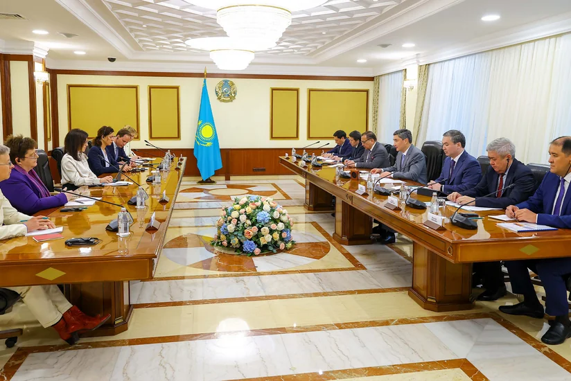Qazaxıstanla Almaniya energetika və kritik minerallar sahələrində əməkdaşlığı müzakirə edib