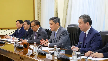 Qazaxıstanla Almaniya energetika və kritik minerallar sahələrində əməkdaşlığı müzakirə edib