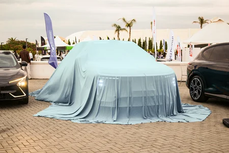 İlk IM Motors LS9 Plug-in-Hybrid Sea Breezedə təqdim olundu