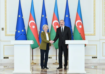 İlham Əliyev və Ursula Fon der Lyayen mətbuata bəyanatlarla çıxış ediblər - YENİLƏNİB