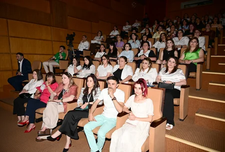 Leyla Əliyeva Onlardan biri: Emil adlı anım tədbirində iştirak edib