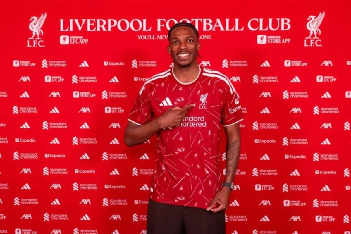 Liverpul Jeremi Jake ilə müqavilə imzalayıb
