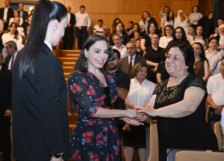 Leyla Əliyeva Onlardan biri: Emil adlı anım tədbirində iştirak edib