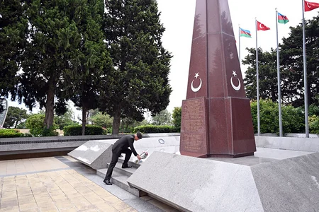 Azərbaycan və Türkiyə hərbi təhsil sahəsində əməkdaşlığı müzakirə edib