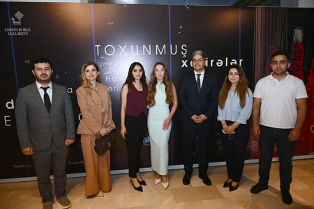 Azərbaycan Milli Xalça Muzeyində Bir mədəniyyət xəzinəsi: Divanü lüğat-it-türk sərgisi açılıb