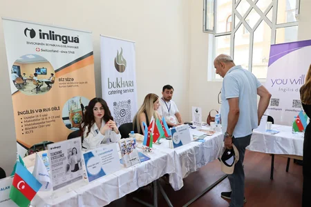 İçərişəhərdə əmək yarmarkası keçirilib, 322 aktiv iş yeri təqdim edilib