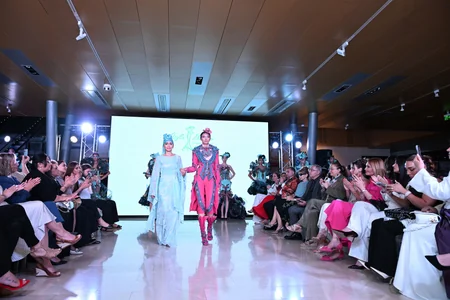 Azərbaycan Milli Xalça Muzeyində Zamanın naxışları moda nümayişi təşkil olunub
