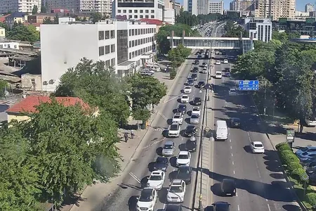 Bakının 8 istiqamətində tıxac yaranıb