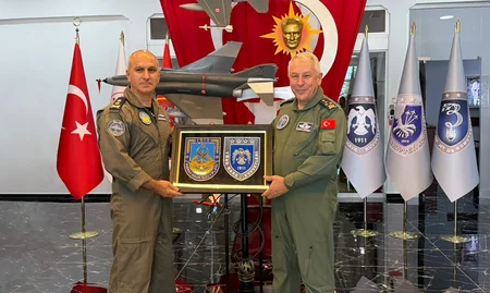 Azərbaycan və Türkiyə arasında hərbi aviasiya sahəsində əməkdaşlığın mövcud vəziyyəti müzakirə edilib