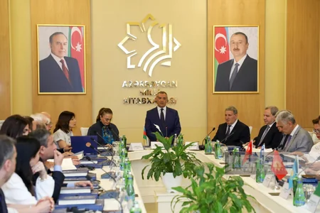 Birinci Türkoloji Qurultayın 100 illiyinə həsr olunmuş nəşrlərin təqdimatı olub