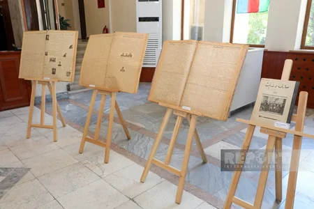 Birinci Türkoloji Qurultayın 100 illiyinə həsr olunmuş nəşrlərin təqdimatı olub