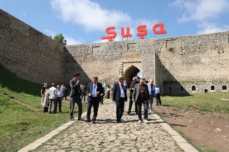 Türk Dünyası Həftəsinin iştirakçıları Şuşanın tarixi-mədəni irsi ilə tanış olublar