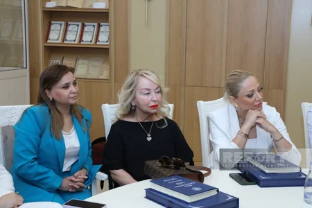 Birinci Türkoloji Qurultayın 100 illiyinə həsr olunmuş nəşrlərin təqdimatı olub
