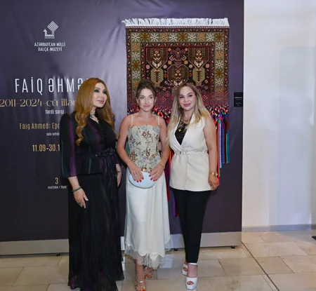 Azərbaycan Milli Xalça Muzeyində Zamanın naxışları moda nümayişi təşkil olunub
