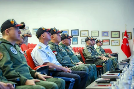Azərbaycan və Türkiyə arasında hərbi aviasiya sahəsində əməkdaşlığın mövcud vəziyyəti müzakirə edilib