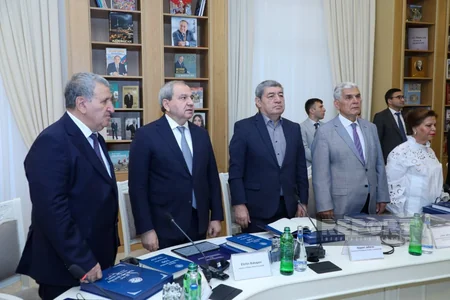 Birinci Türkoloji Qurultayın 100 illiyinə həsr olunmuş nəşrlərin təqdimatı olub