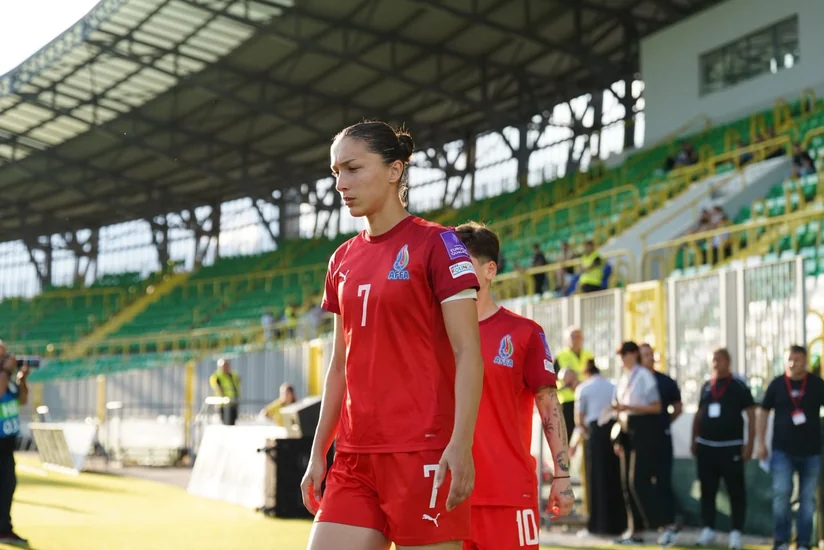 Manə Mollayeva millidə futbolçu və məşqçilik fəaliyyətini paralel davam etdirəcək