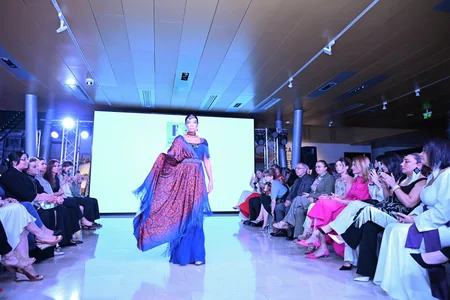 Azərbaycan Milli Xalça Muzeyində Zamanın naxışları moda nümayişi təşkil olunub