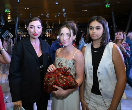 Azərbaycan Milli Xalça Muzeyində Zamanın naxışları moda nümayişi təşkil olunub