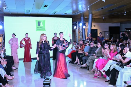 Azərbaycan Milli Xalça Muzeyində Zamanın naxışları moda nümayişi təşkil olunub
