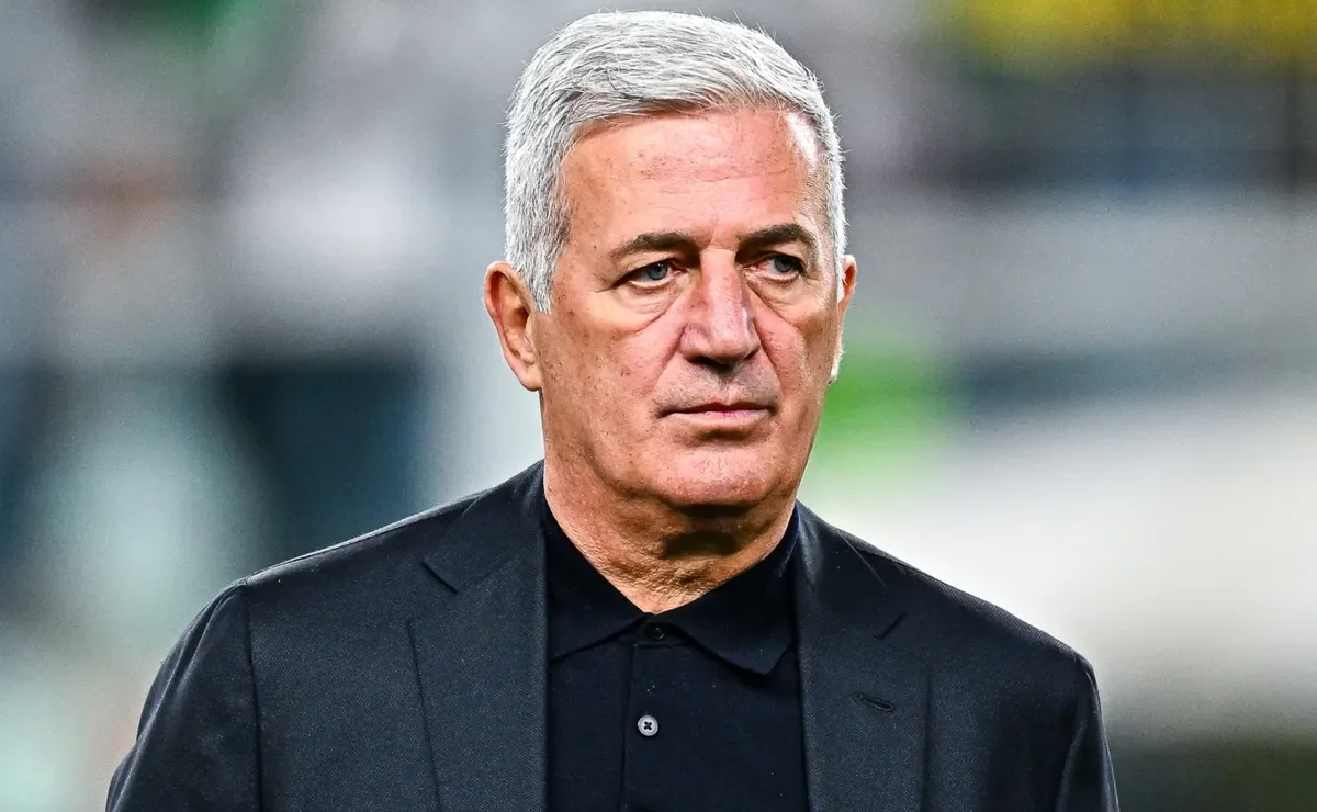 Vladimir Petkoviç: İsveçrə ilə matçda buraxılan səhvlər komandaya baha başa gəldi