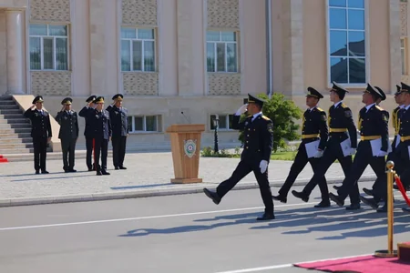 Naxçıvanda Orta İxtisas Polis Məktəbində Polis Günü və buraxılış mərasimi keçirilib