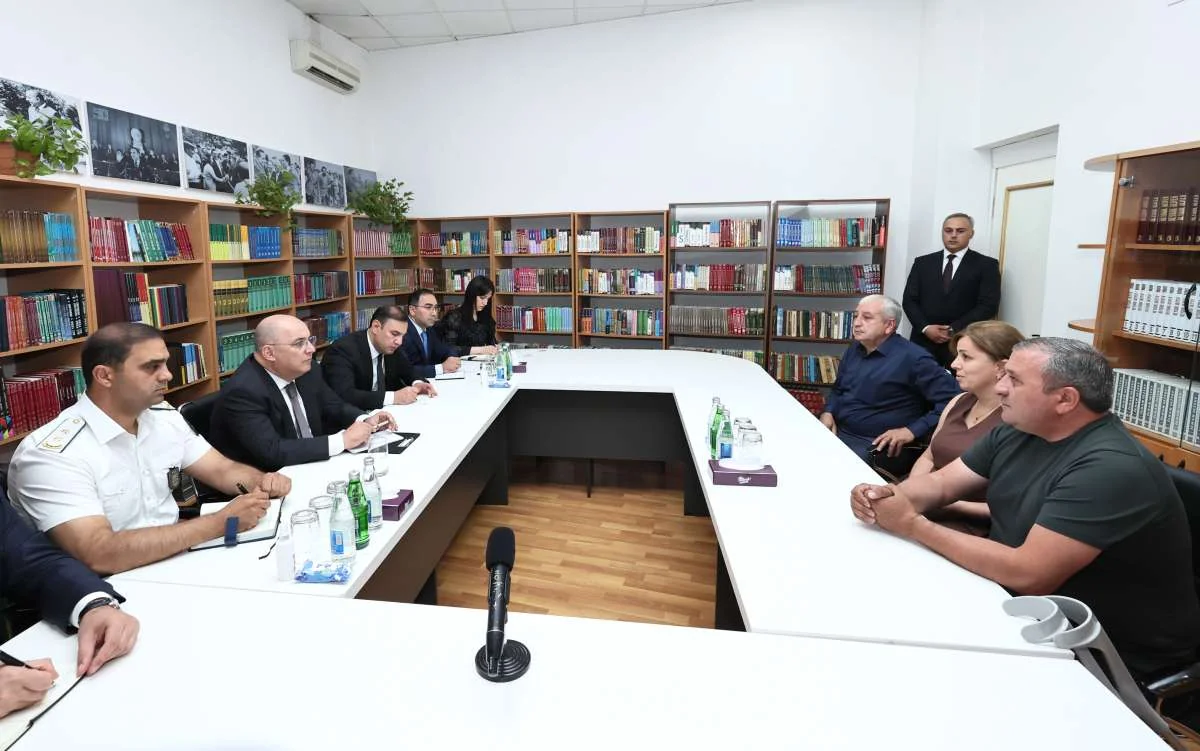 DGK sədri Qazaxda vətəndaşları qəbul edib