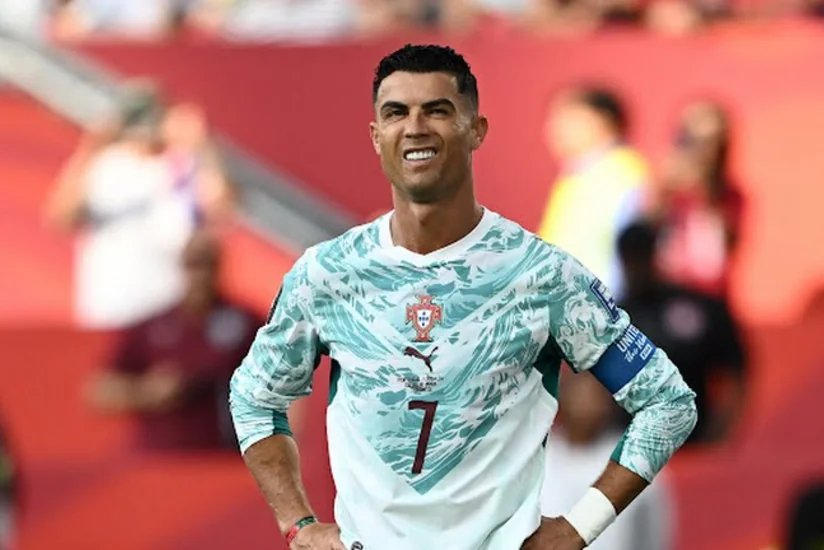 Ronaldu dünya çempionatlarının pley-off mərhələsində meydana çıxan ən yaşlı futbolçu olub