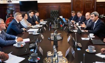 ADY discusses expansion of railway cooperation with Russia and Iran