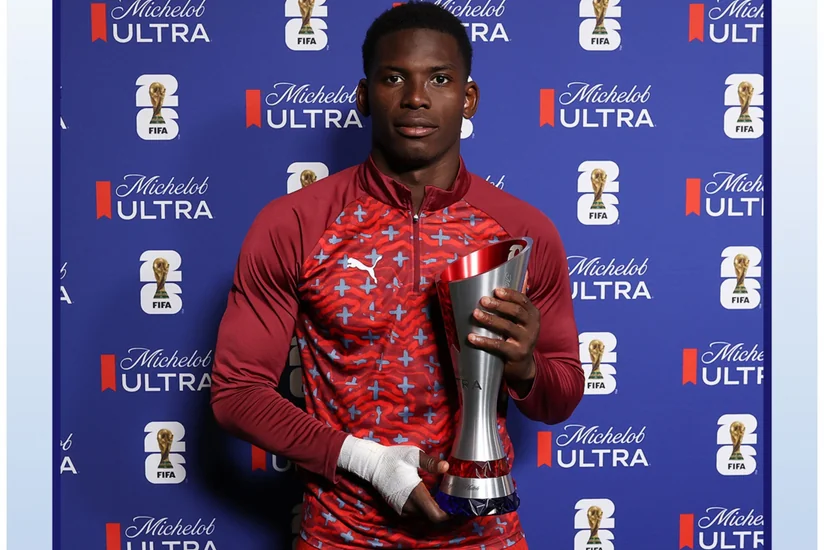 Brel Embolo İsveçrə - Əlcəzair oyununun ən yaxşı futbolçusu seçilib
