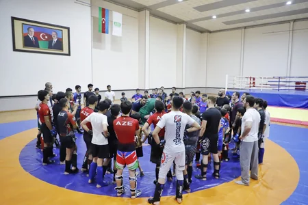 Naxçıvanda UFC döyüşçüsü Fərman Həsənovun ustad dərsi keçirilib