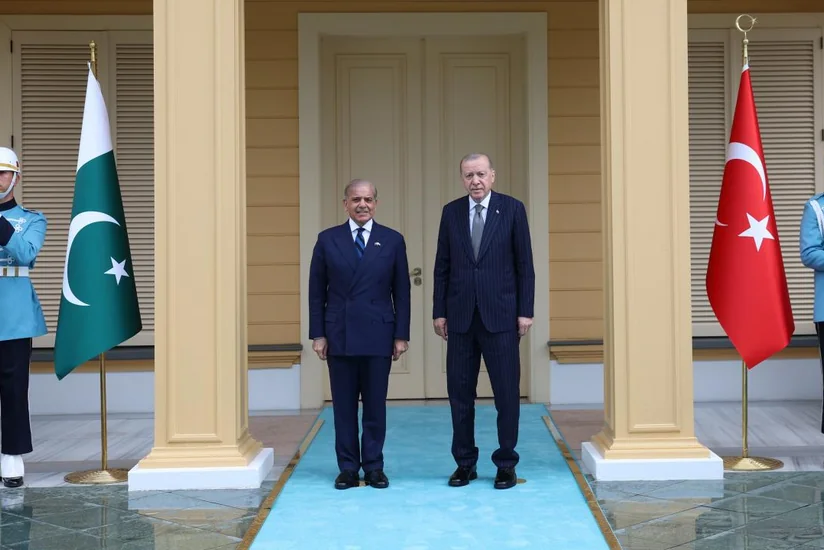 Pakistanın Baş naziri Şahbaz Şərif Türkiyədə səfərdədir