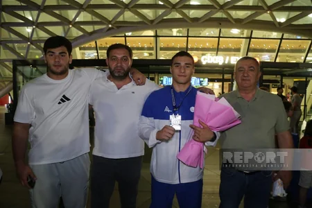 Avropa çempionatında tarixi nəticəyə imza atan Azərbaycan cüdoçuları Vətənə qayıdıb