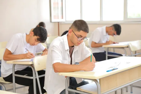 II və III ixtisas qrupları üzrə qəbul imtahanı keçirilib, 11 nəfərdə telefon aşkarlanıb - YENİLƏNİB