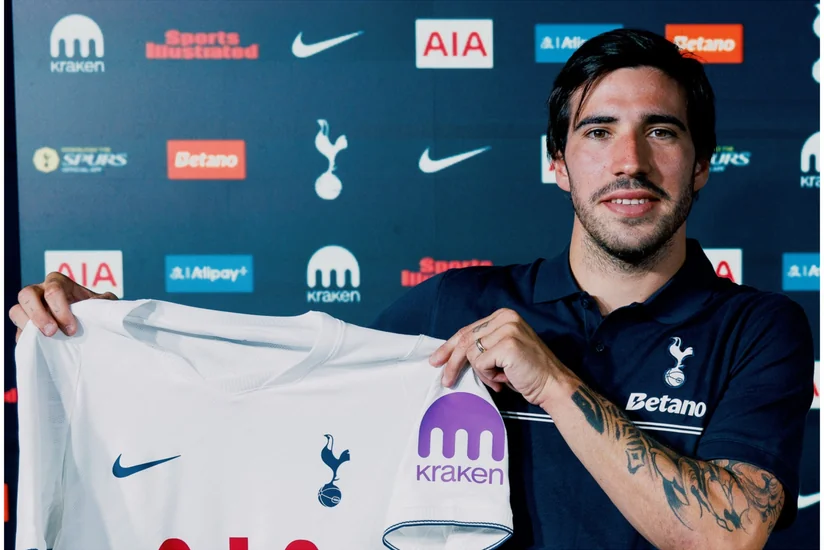 İngiltərənin Tottenhem klubu Sandro Tonalinin transferini rəsmiləşdirib
