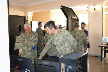 Azərbaycan və Türkiyə arasında hərbi təhsil sahəsində əməkdaşlıq müzakirə edilib