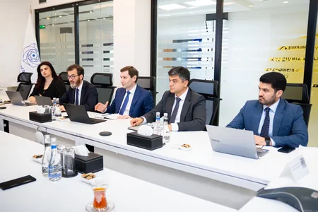 İRİA ilə İctimai Şura üzvləri arasında görüş keçirilib
