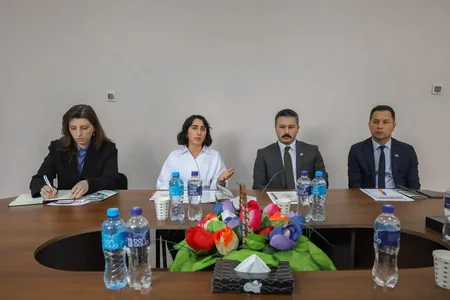 Azərbaycanda ilk dəfə qəhvəyi mərmər bağacığına qarşı bioloji mübarizəyə başlanılıb