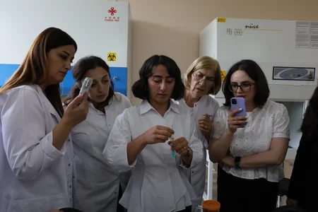 Azərbaycanda ilk dəfə qəhvəyi mərmər bağacığına qarşı bioloji mübarizəyə başlanılıb