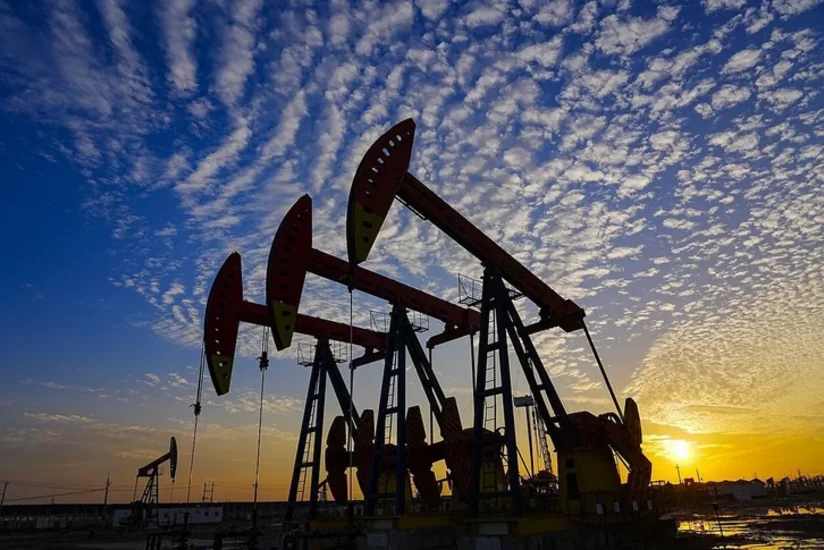 EIA: Мировая добыча нефти к концу года приблизится к довоенным показателям