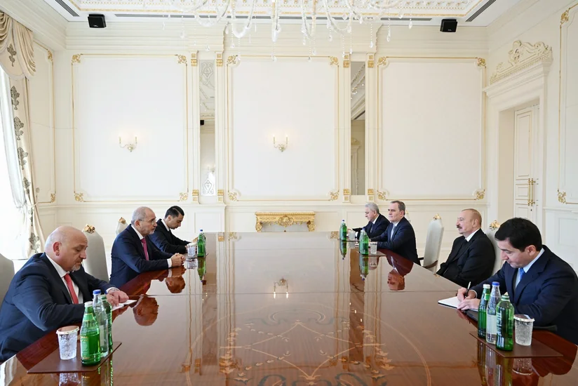 İlham Əliyev İordaniya Baş nazirinin müavinini qəbul edib
