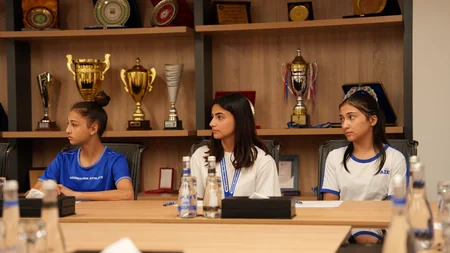 Rashad Nabiyev meets with Azerbaijani cadet judo national team