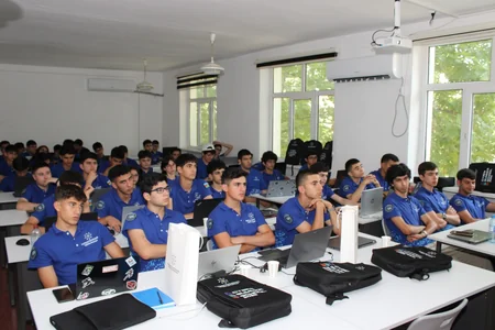 Cyber Summer School 2026nın iştirakçıları kibertəhlükəsizliyin əsas istiqamətləri barədə məlumatlandırılıb