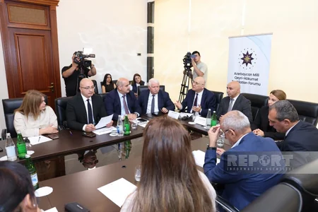 Dövlətin rəqəmsal inkişaf siyasəti və QHT-lərin bu prosesə dəstəyi mövzusunda ictimai müzakirə keçirilib