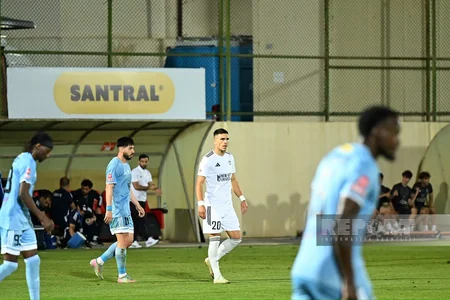 UEFA Konfrans Liqası: Zirə Torpedonun qapısından üçüncü topu keçirib - YENİLƏNİB-6