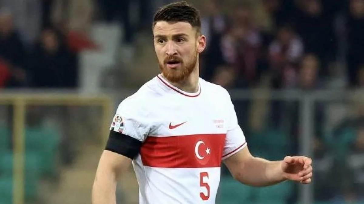 Beşiktaş Türkiyə millisinin futbolçusu Salih Özcanı heyətinə qatdığını açıqlayıb