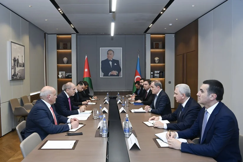 Azərbaycan və İordaniya XİN başçıları geniştərkibli görüş keçirib - YENİLƏNİB
